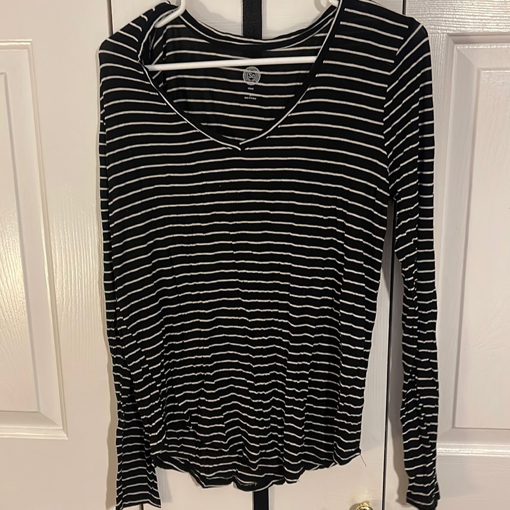 Women’s size Medium Long Sleeve Top